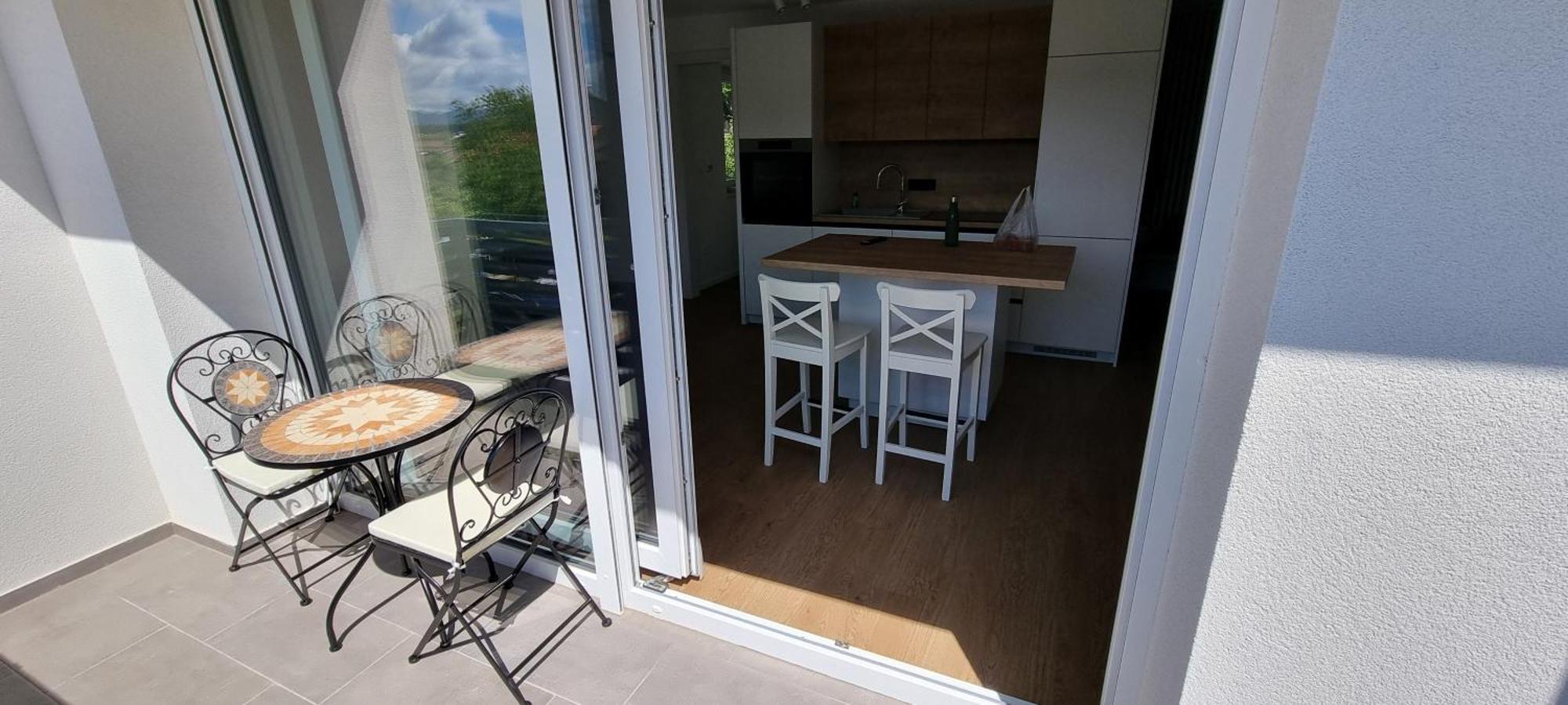 Naia Apartments 新梅斯托 外观 照片