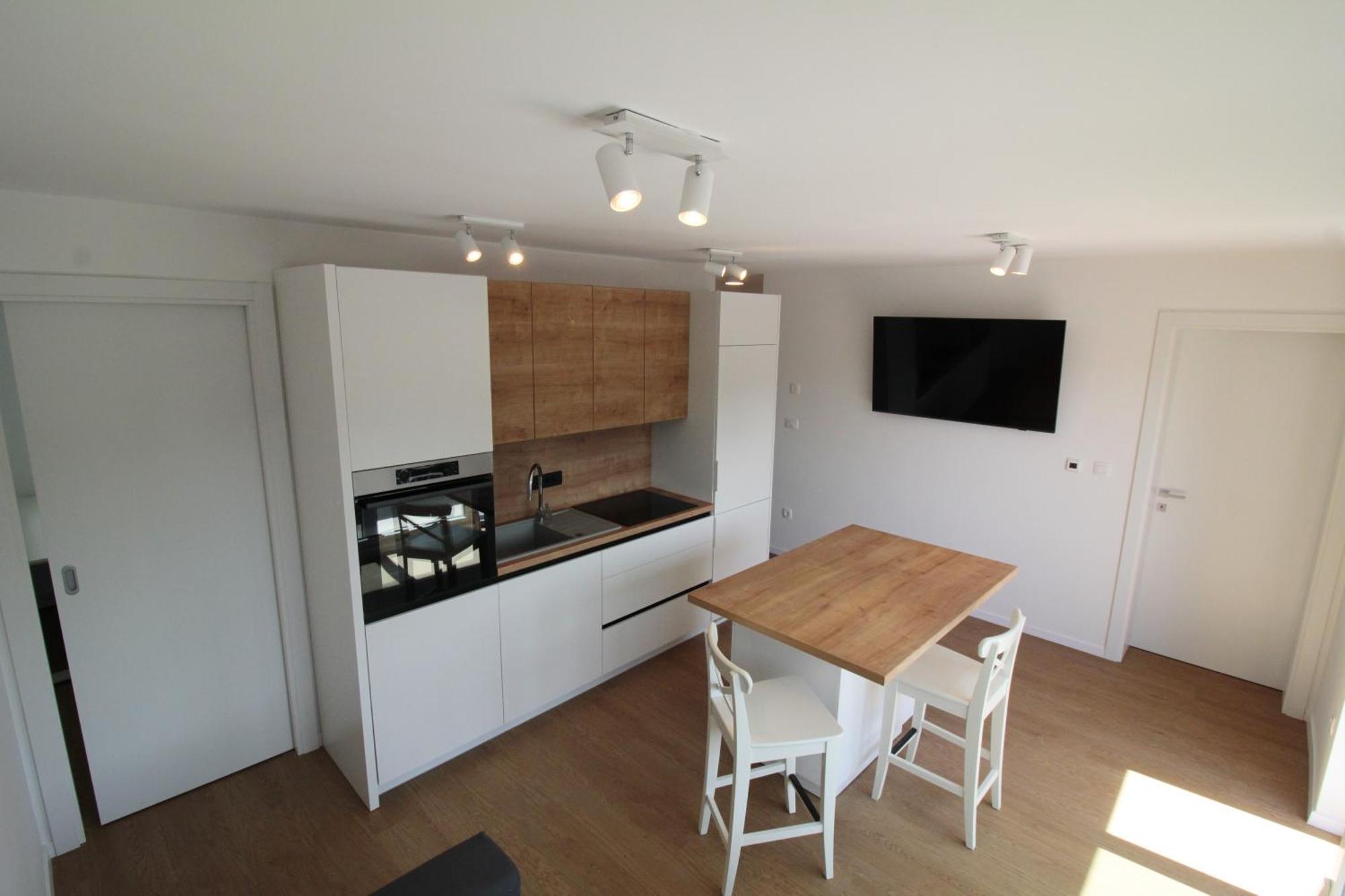 Naia Apartments 新梅斯托 外观 照片