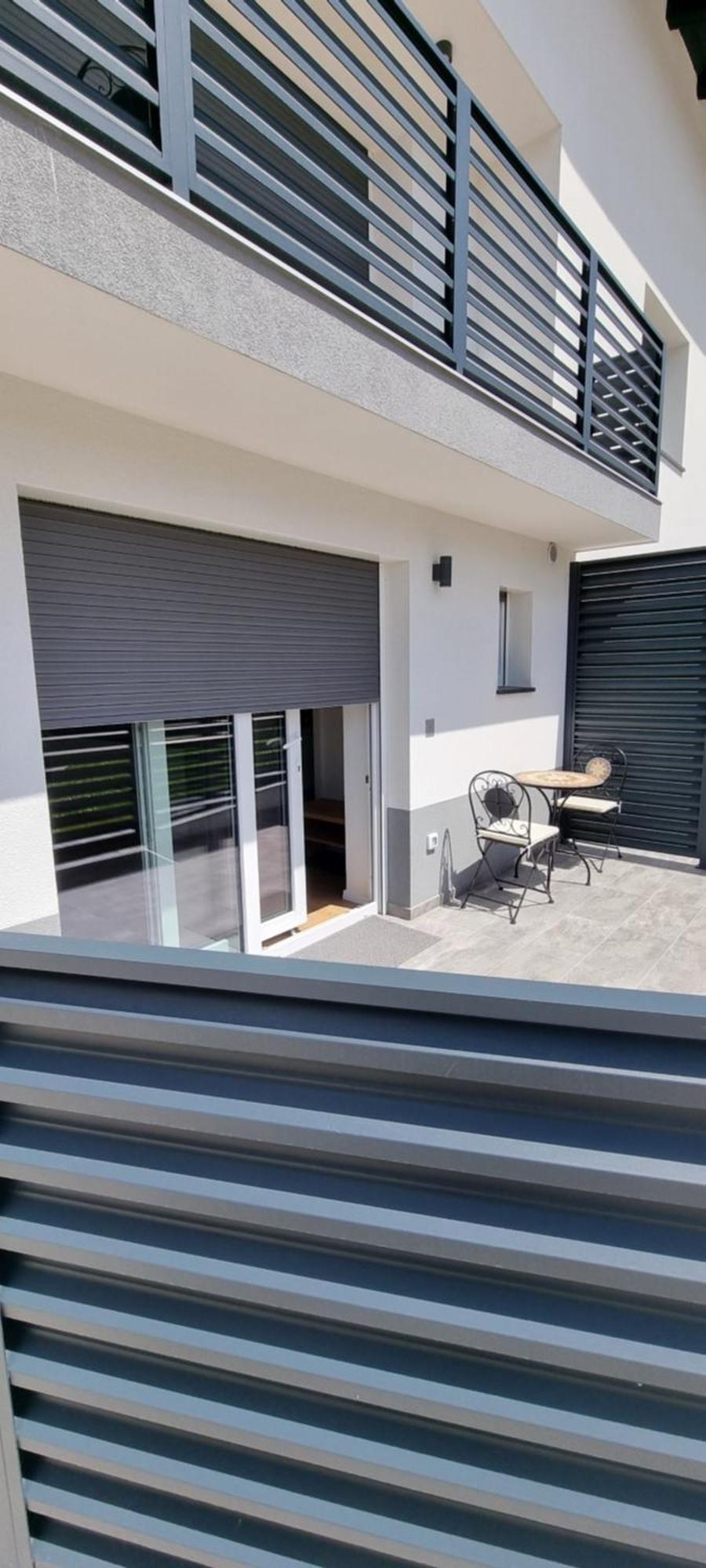 Naia Apartments 新梅斯托 外观 照片